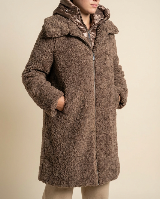 Abrigo de Borrego Con Capucha