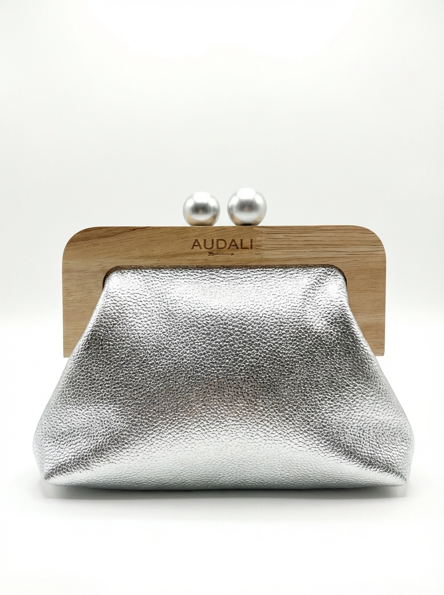 Bolso Metalizado Cierre Madera - Audali