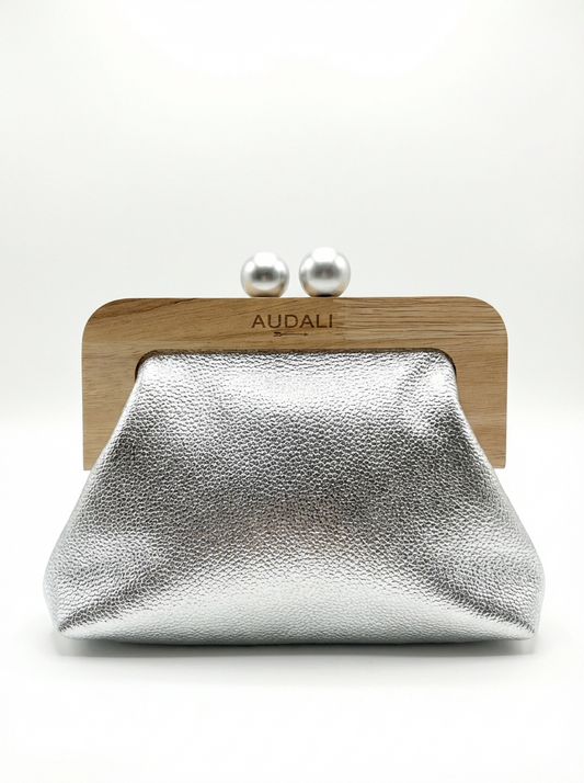 Bolso Metalizado Cierre Madera - Audali